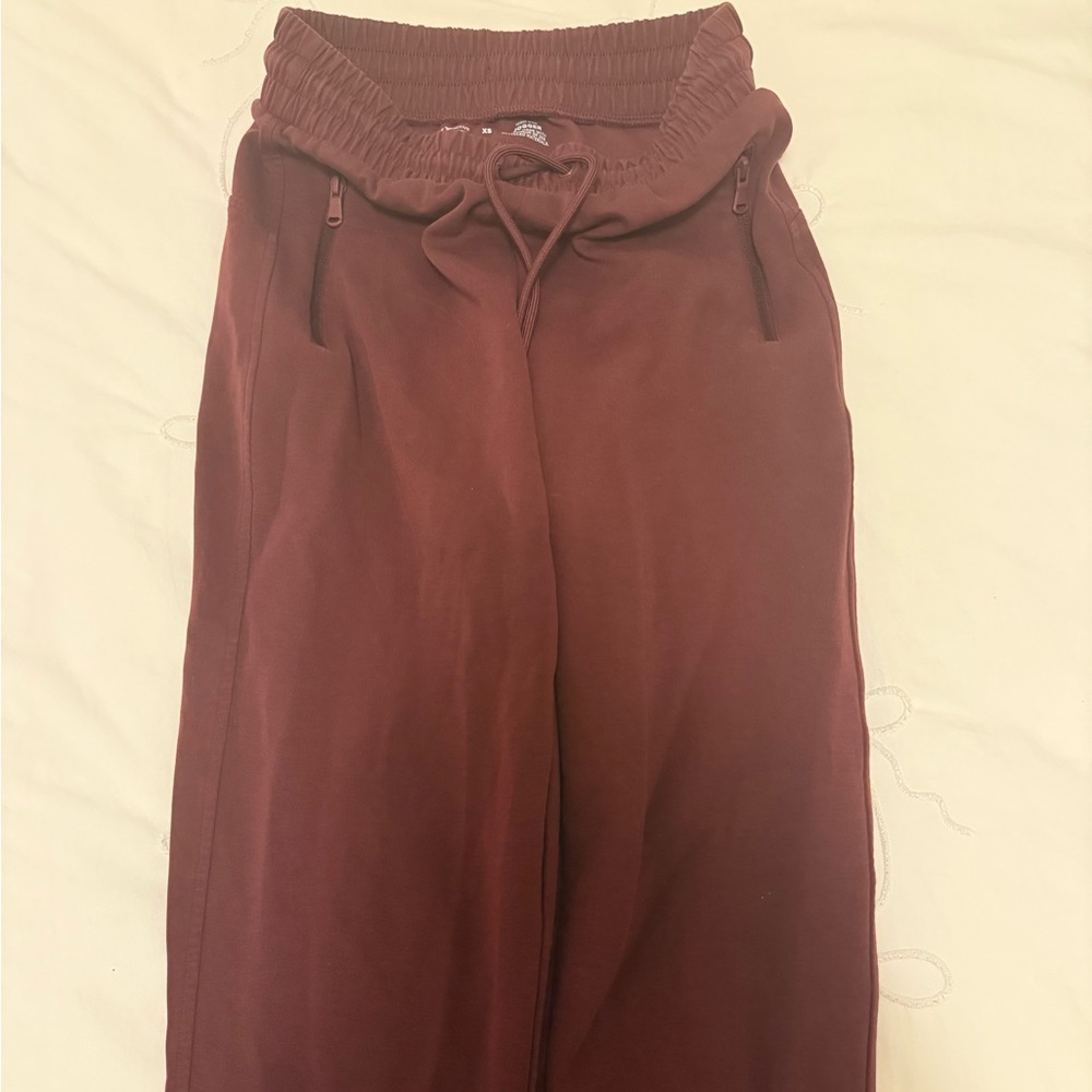 Maroon Jogger Pants Old Navy size XS